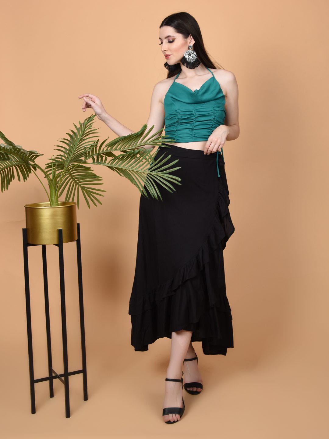 Flawless Women Green Crop Top | RARA Being Flawless