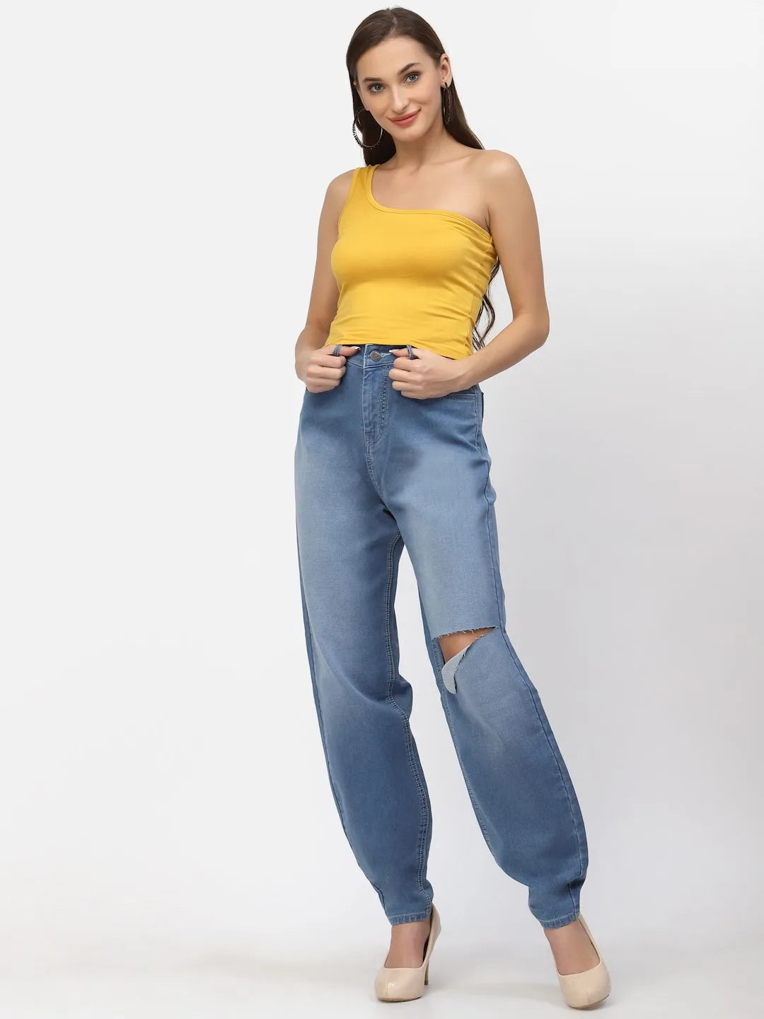Women Mom's Fit Denim Depant Jeans Being Flawless