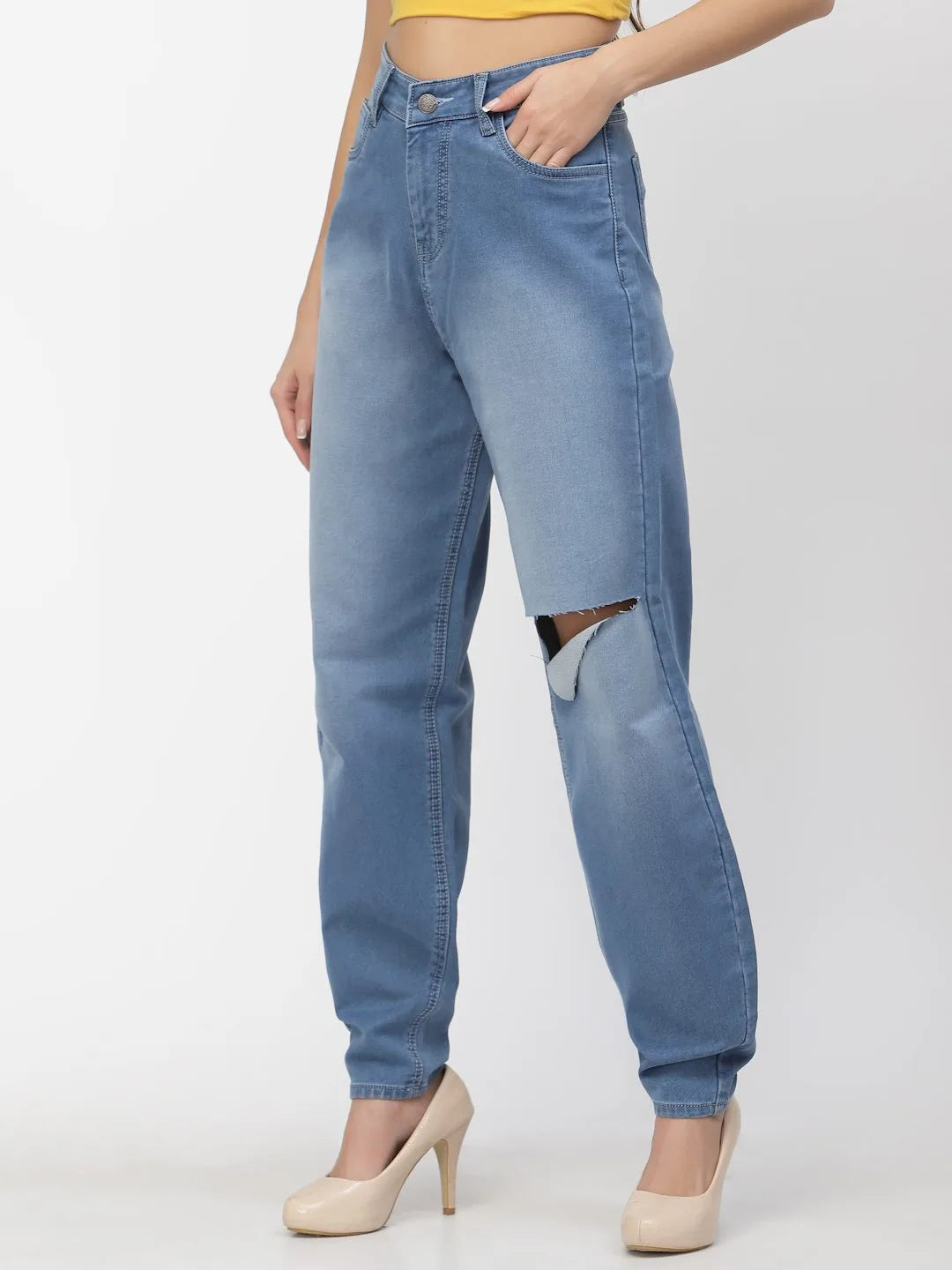 Women Mom's Fit Denim Depant Jeans Being Flawless